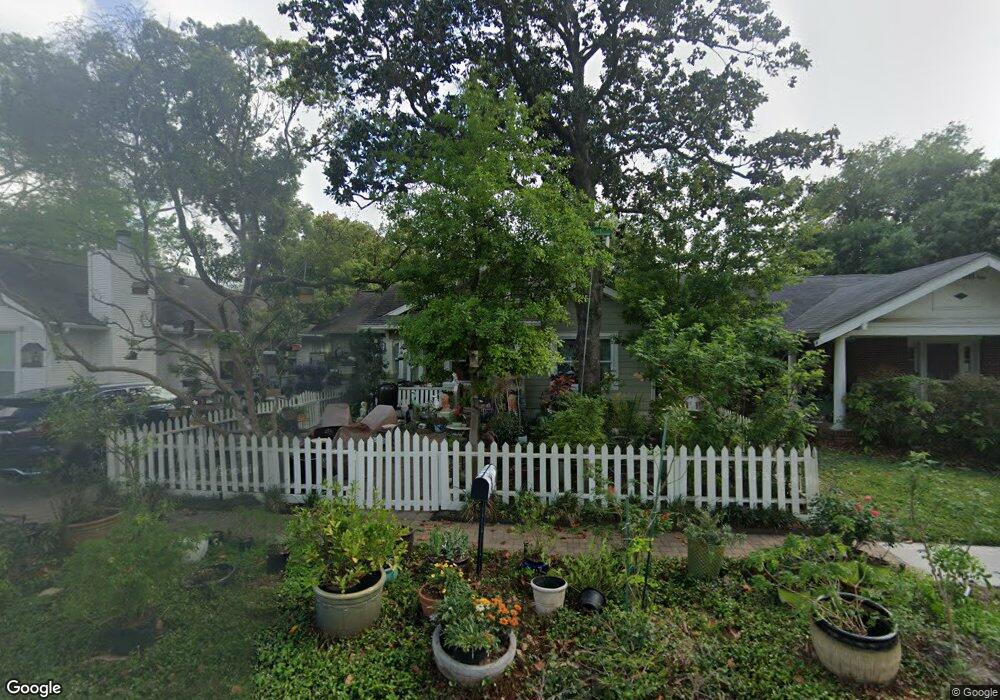 806 Le Green St, Houston, TX 77008 - photo 1