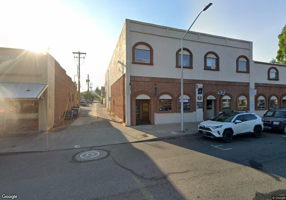 424 NW 6th St, Grants Pass, OR 97526 - photo 1