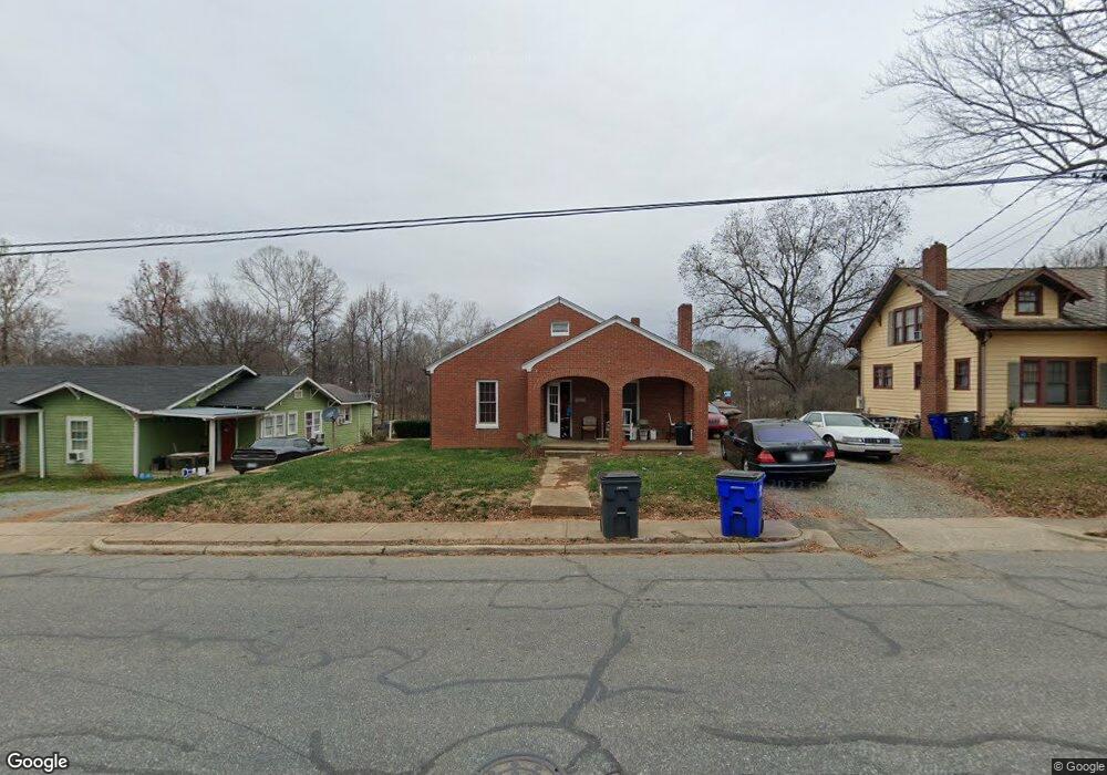 501 S Chatham Ave, Siler City, NC 27344 - photo 1