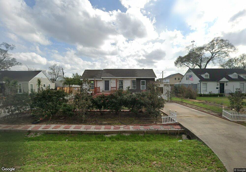 721 W 30th St, Houston, TX 77018 - photo 1