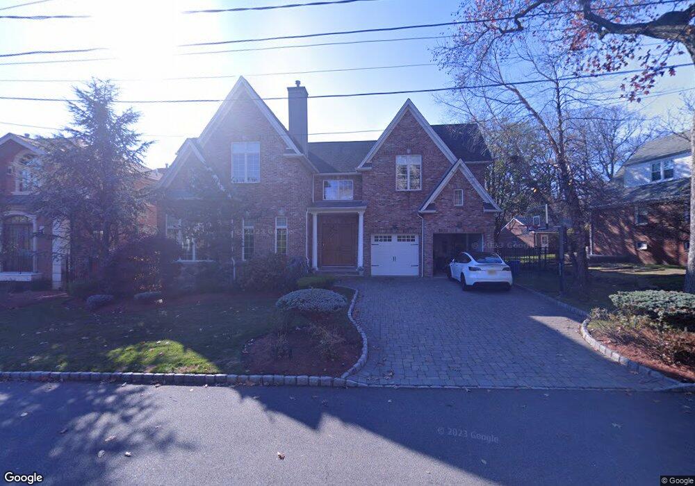 4 Euclid Rd, Fort Lee, NJ 07024 - photo 1