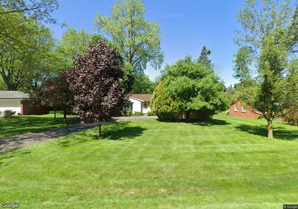 2794 Colonial Way, Bloomfield Hills, MI 48304 - photo 1