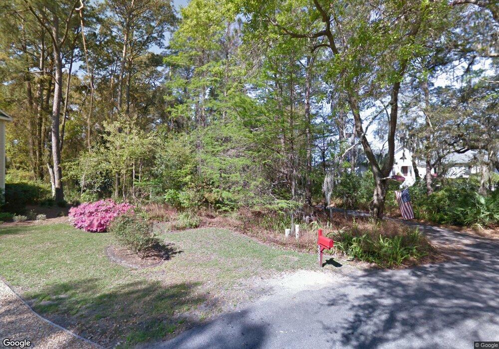 229 Five Pounds Rd, Saint Simons Island, GA 31522 - photo 1