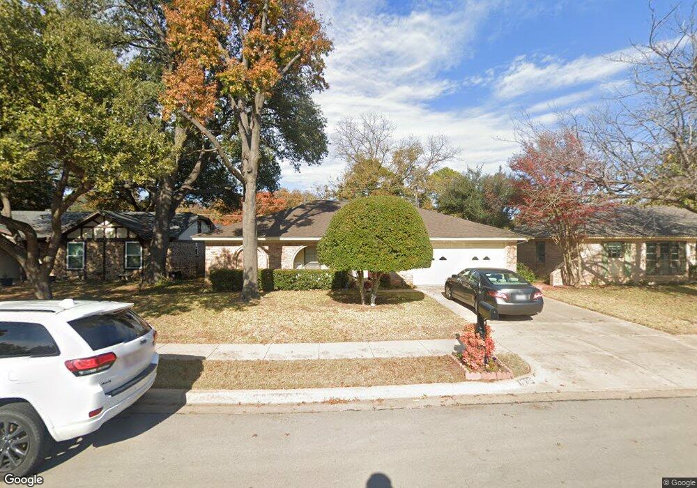 1633 Winchester Way, Bedford, TX 76022 - photo 1