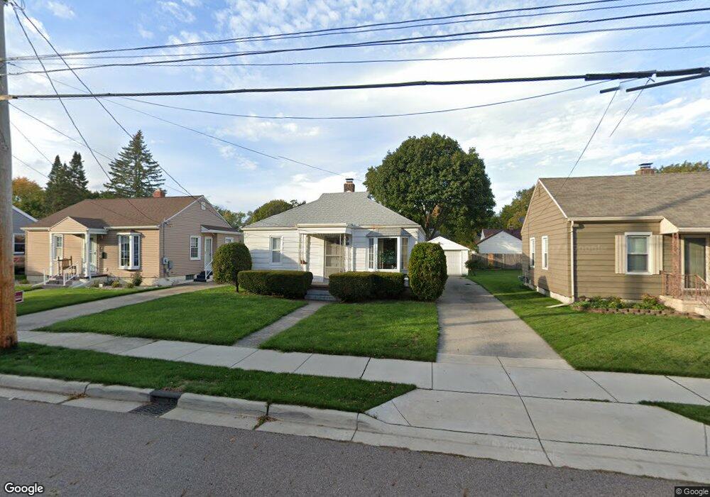 1212 Goodrich St, Lansing, MI 48910 - photo 1