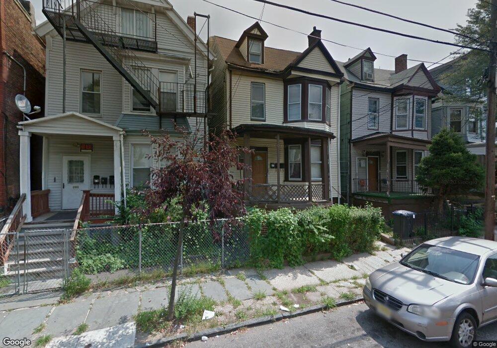 262 S 8th St unit 3, Newark, NJ 07103 - photo 1