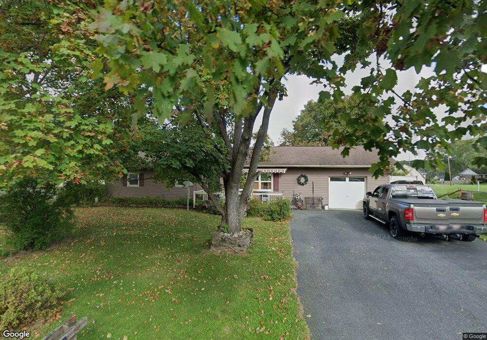 664 Fickes Ln, Newport, PA 17074 - photo 1