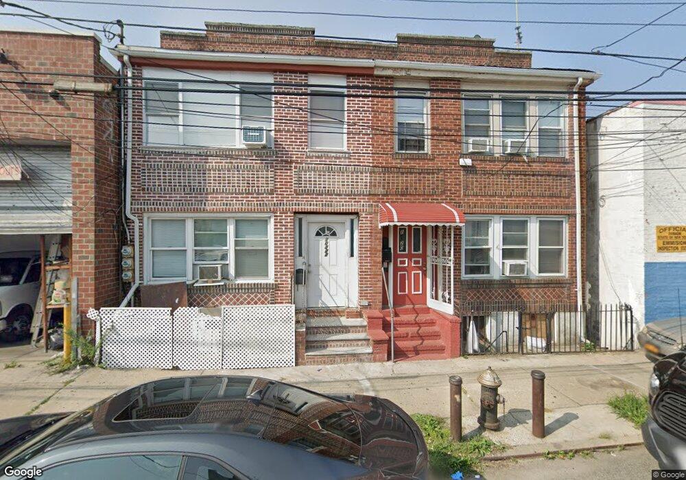 10320 101st St, Ozone Park, NY 11417 - photo 1