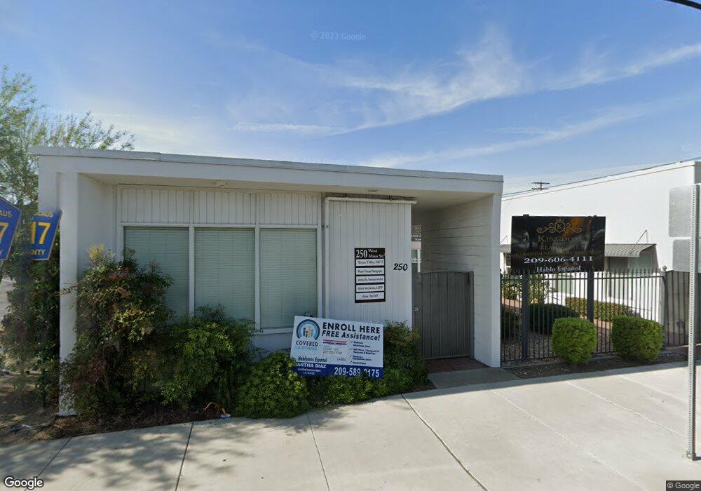 264 W Main St unit 264, Turlock, CA 95380 - photo 1