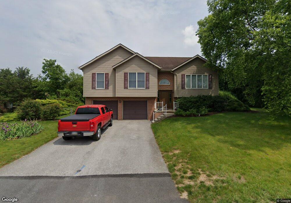 310 Cosell Dr, Chambersburg, PA 17201 - photo 1