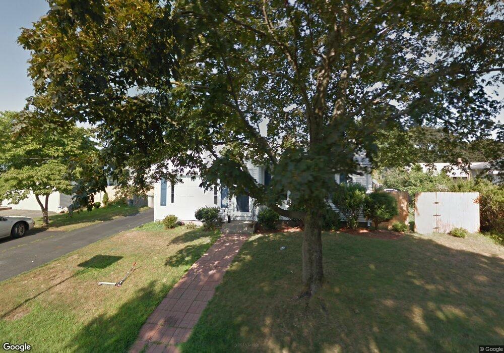 26 Primrose Dr, Riverside, RI 02915 - photo 1