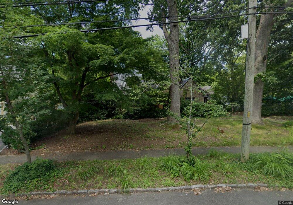 116 Huntington Rd, Port Washington, NY 11050 - photo 1