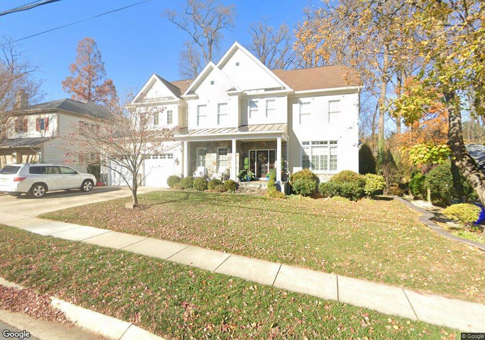 4319 Chestnut St, Bethesda, MD 20814 - photo 1