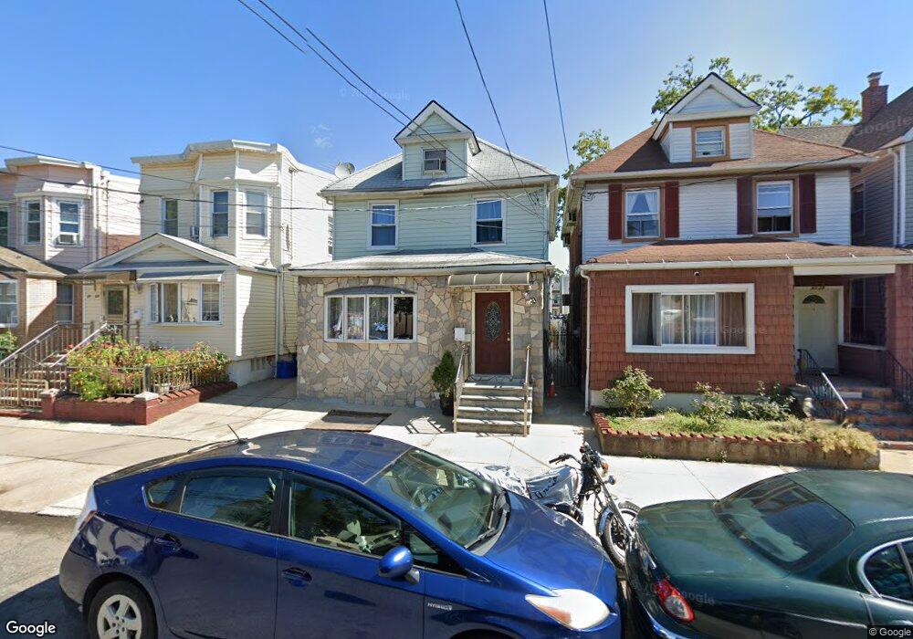 95-27 109th St, Jamaica, NY 11419 - photo 1