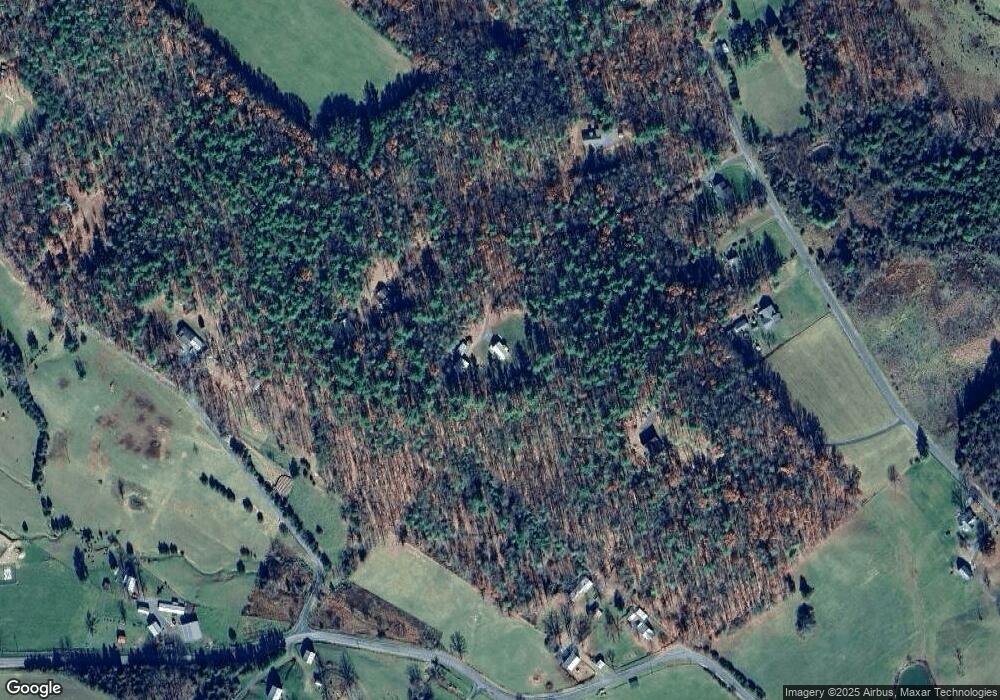 135 Bobby Ln, Edinburg, VA 22824 - photo 1