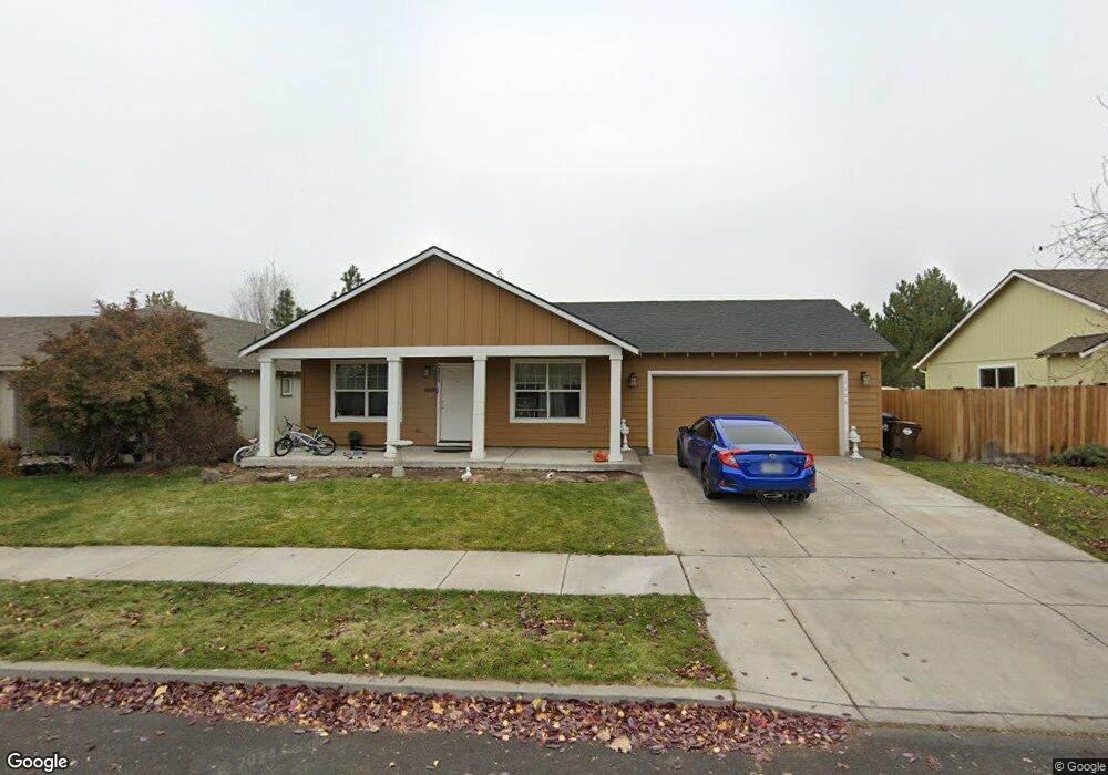 1126 SW 33rd St, Redmond, OR 97756 - photo 1