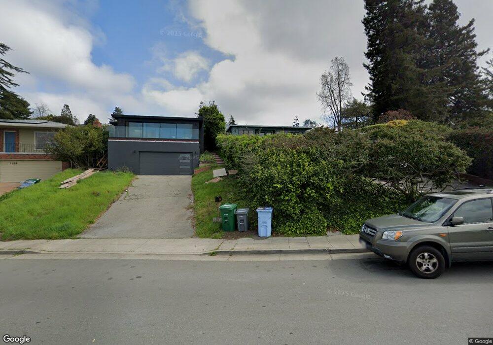 1125 Grizzly Peak Blvd, Berkeley, CA 94708 - photo 1