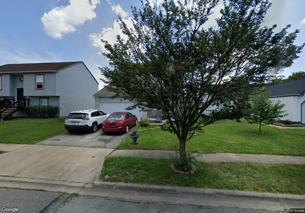 1672 Eastbrook Dr N, Columbus, OH 43223 - photo 1