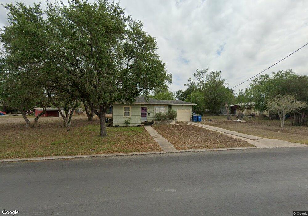 406 E Inez St, Beeville, TX 78102 - photo 1