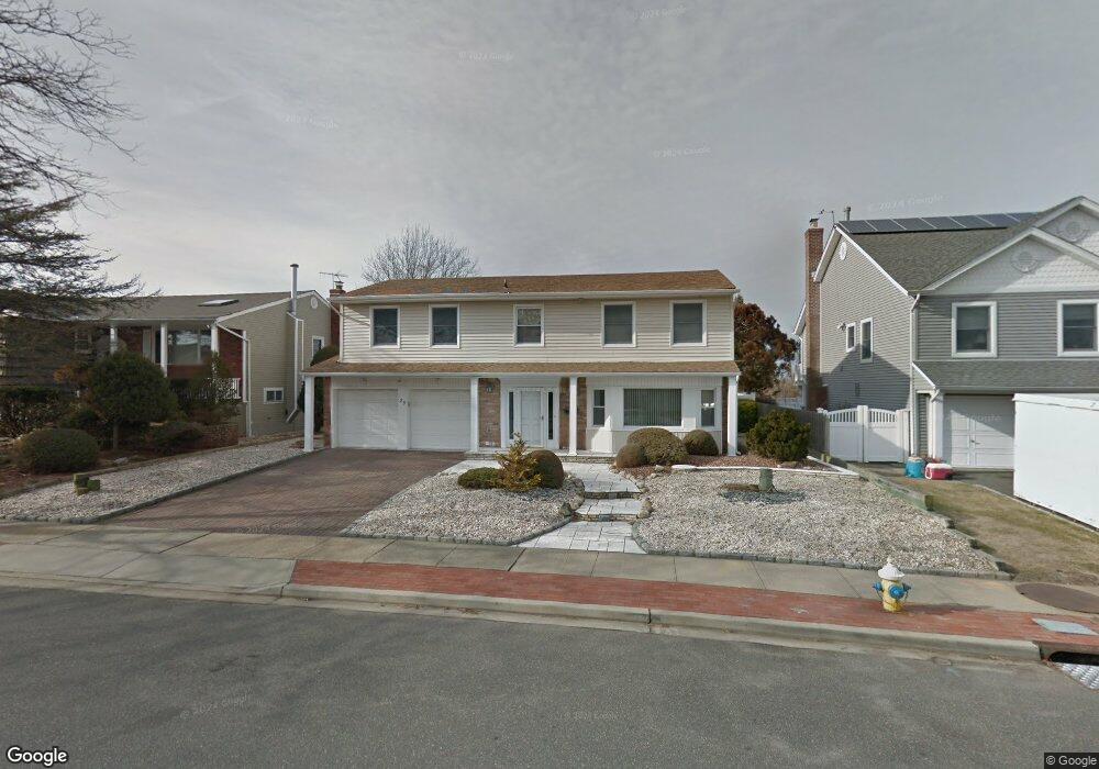 29 Donna Ln, Lido Beach, NY 11561 - photo 1