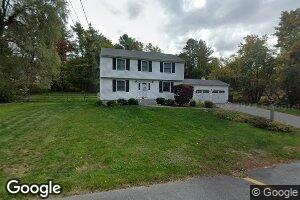 10 Carriage Rd, Cumberland Foreside, ME 04110