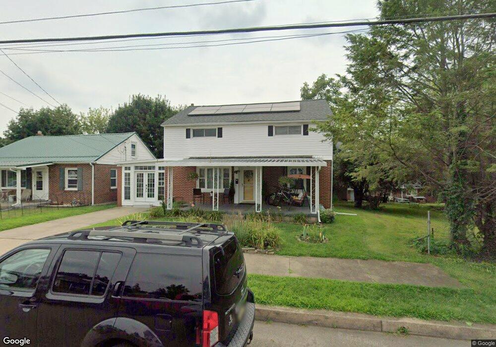 542 E 10th St, Berwick, PA 18603 - photo 1