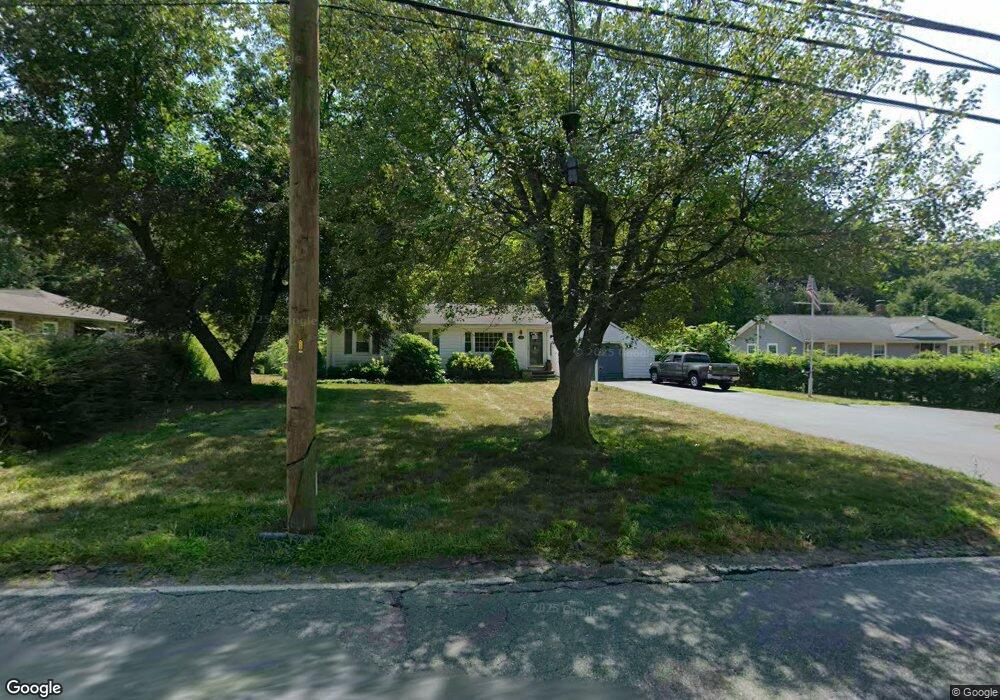 15 Padelford St, Berkley, MA 02779 - photo 1