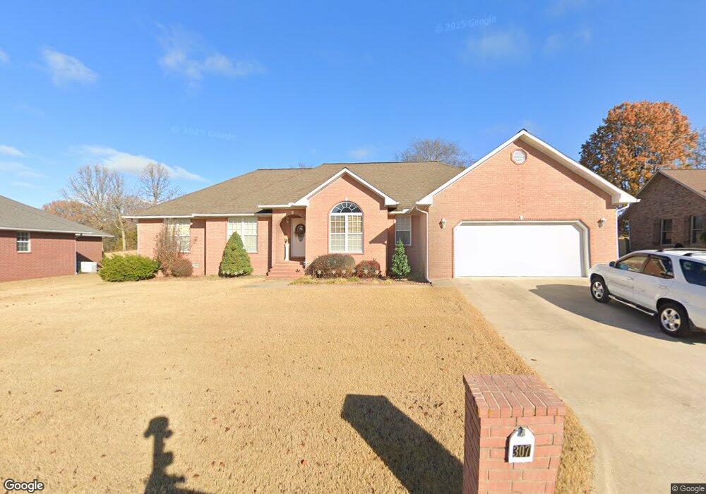 307 Hogan Dr, Harrison, AR 72601 - photo 1
