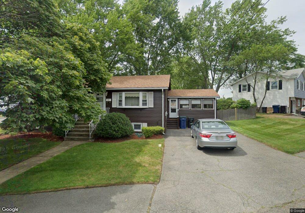 8 Gallows Hill Rd, Salem, MA 01970 - photo 1