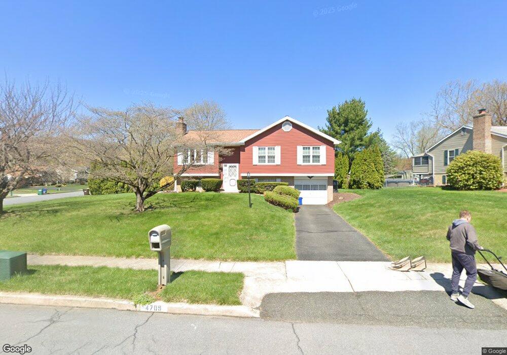 4709 Farming Ridge Blvd, Reading, PA 19606 - photo 1