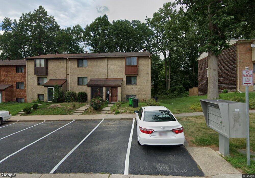 7449 Hickory Log Cir, Columbia, MD 21045 - photo 1