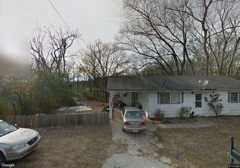 414 Thunder Rd, Buford, GA 30518 - photo 1