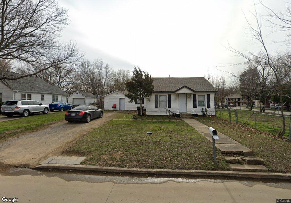 320 S Weenonah Ave, Claremore, OK 74017 - photo 1