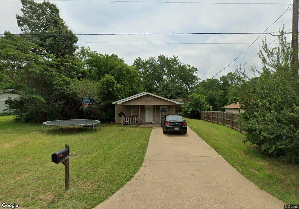 908 Doyle St, Longview, TX 75601 - photo 1