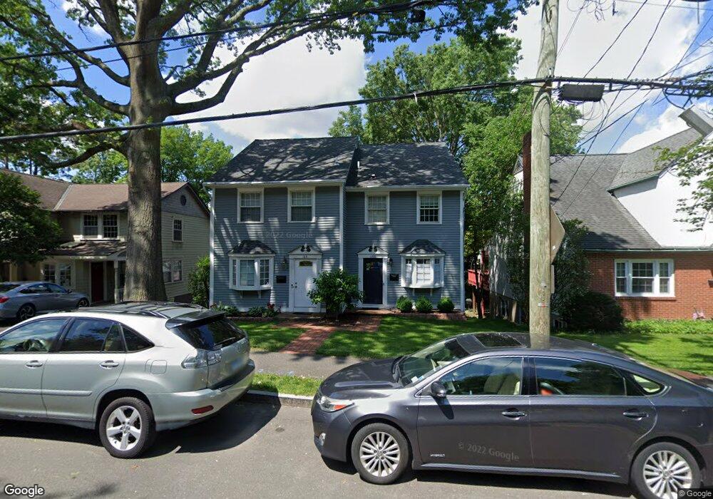 48 Pemberwick Rd, Greenwich, CT 06831 - photo 1