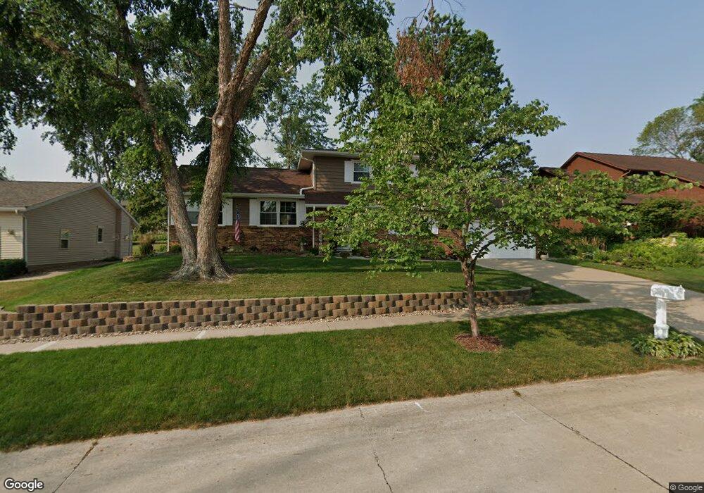 3945 Sally Dr NE, Cedar Rapids, IA 52402 - photo 1