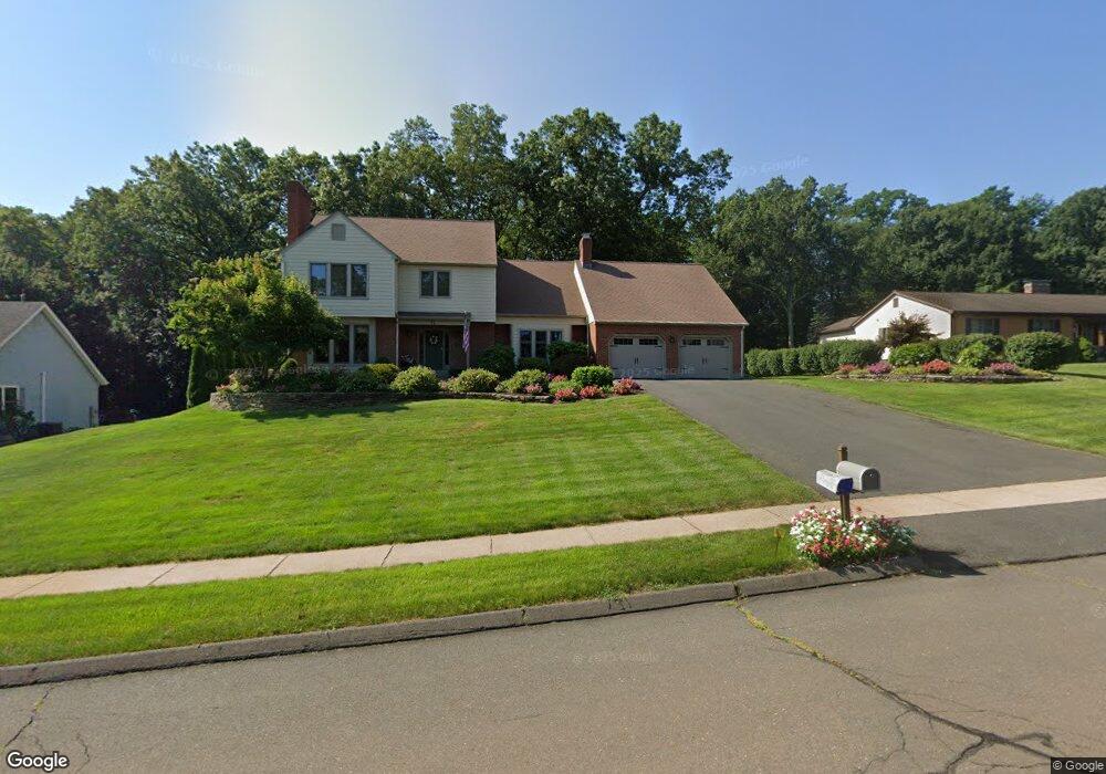 11 Tinker Dr, Windsor Locks, CT 06096 - photo 1