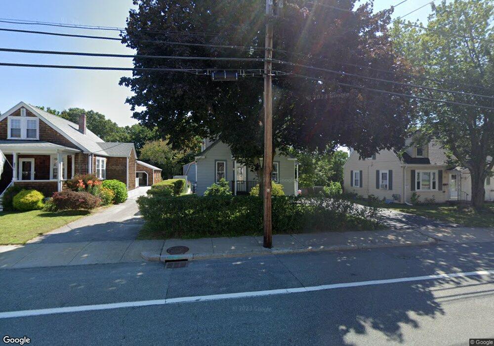 738 Manville Rd, Woonsocket, RI 02895 - photo 1