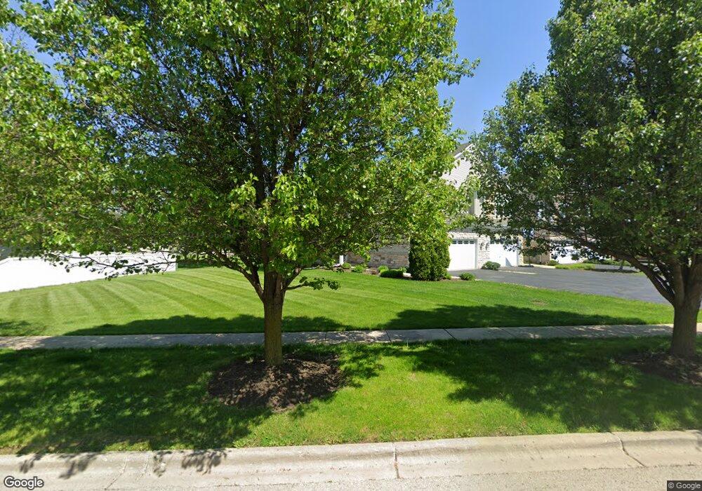 280 Wolverine Dr, Oswego, IL 60543 - photo 1