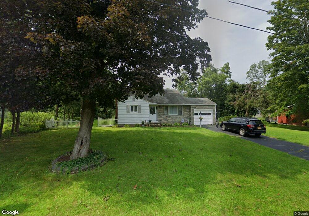 6 Beech St, Red Hook, NY 12571 - photo 1