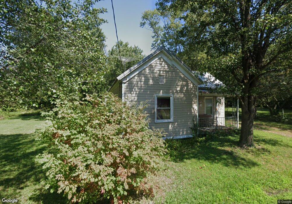 136 Derby St, Lebanon Junction, KY 40150 - photo 1