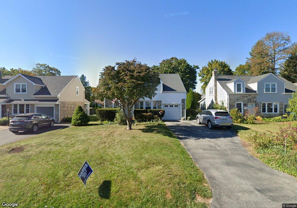 216 Dorset Rd, Devon, PA 19333 - photo 1