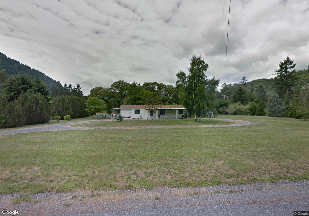 300 Laureldale Ln, Grants Pass, OR 97527 - photo 1