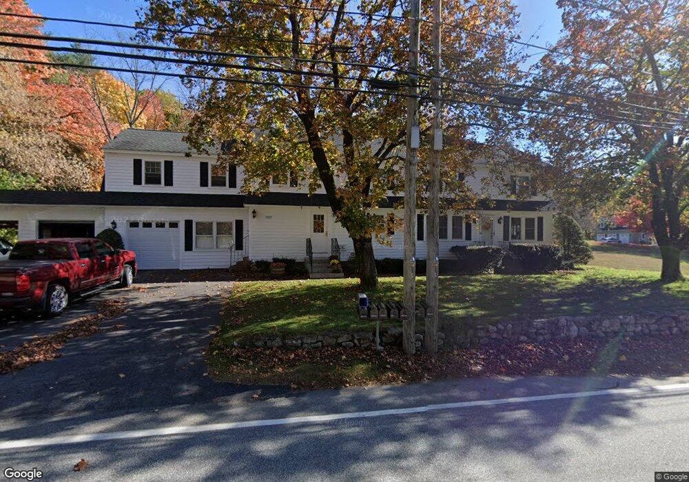 1227 Smyth Rd, Hooksett, NH 03106 - photo 1