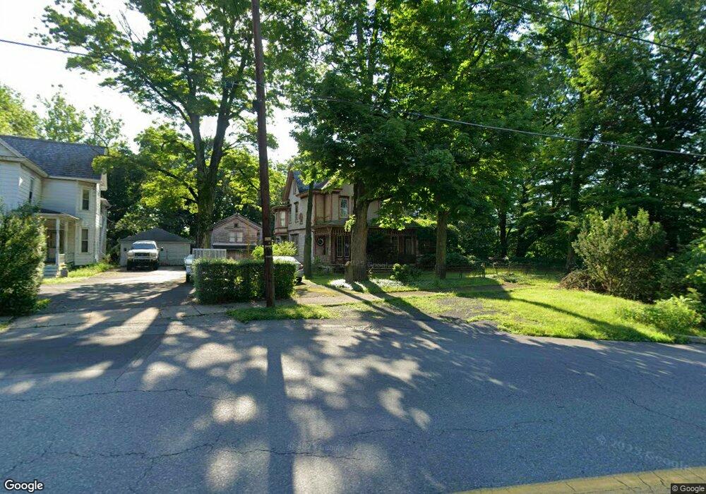 122 N 5th St, Stroudsburg, PA 18360 - photo 1