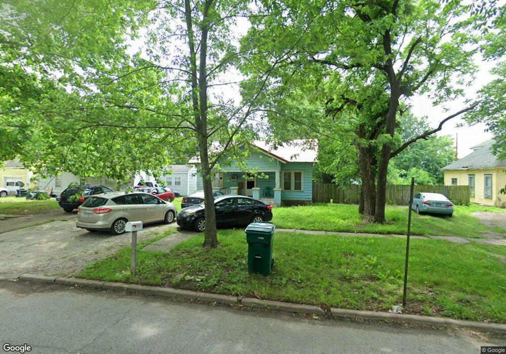 1524 Wilson Ave, Parsons, KS 67357 - photo 1