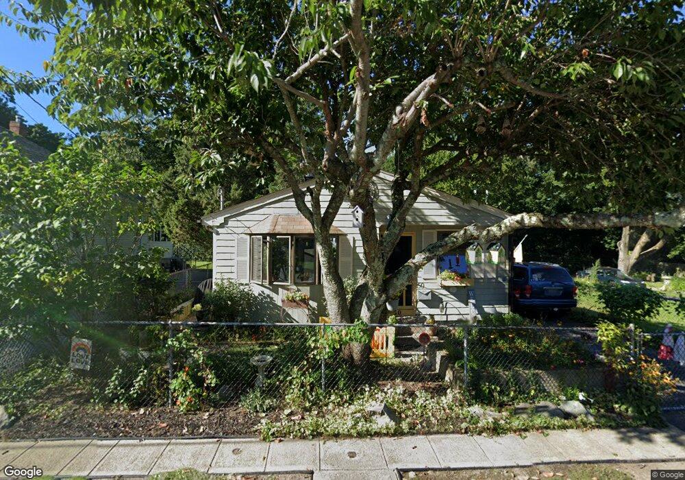 50 Catalpa Ave, Riverside, RI 02915 - photo 1