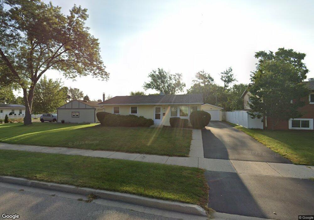 1329 N Berwick Blvd, Waukegan, IL 60085 - photo 1