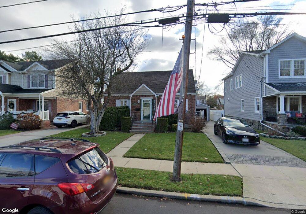 2128 Van Nostrand Ave, Merrick, NY 11566 - photo 1