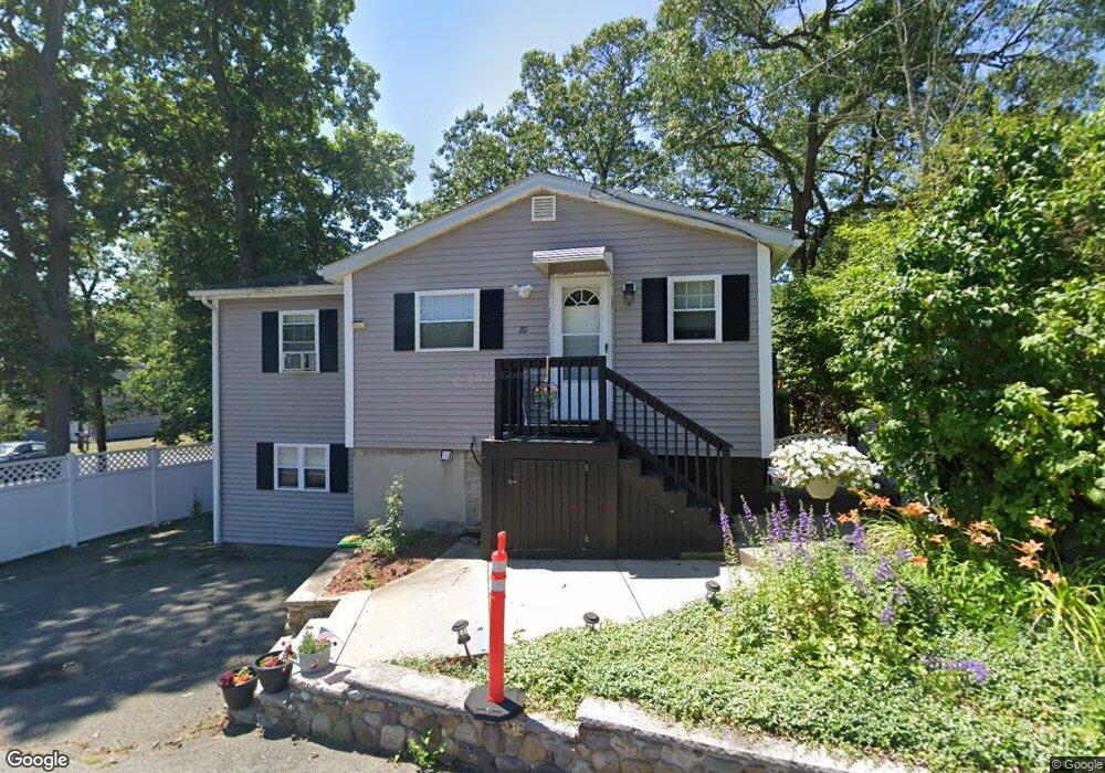 20 Lilypond Ave, Saugus, MA 01906 - photo 1
